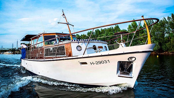 Thetis luxury boat Budapest